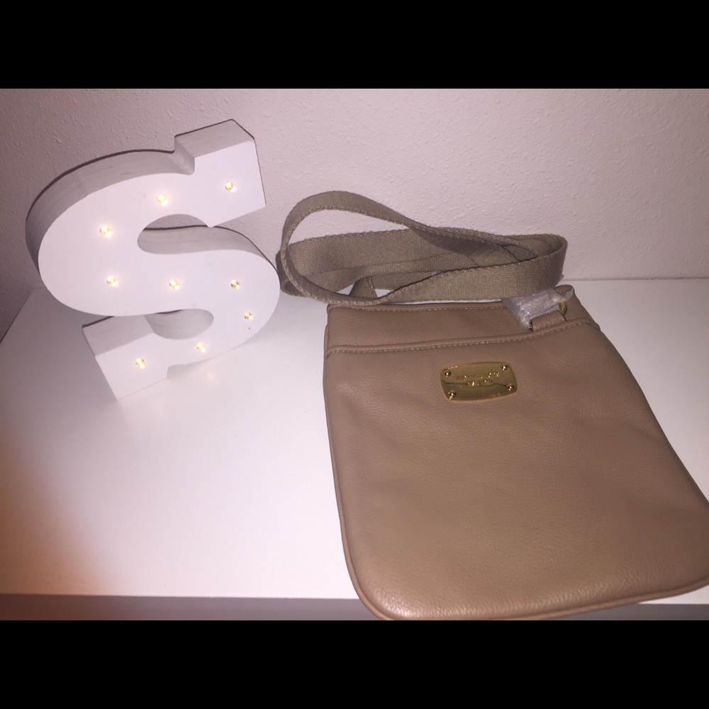 MK Jet Set Leather Crossbody